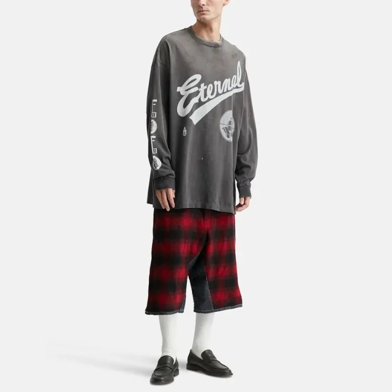 SAINT Mxxxxxx × FEAR OF GOD FG_LS TEE/SNT OF GOD/BLK FOG co-branded model SAINT OF GOD/ETERNAL prayer sight long sleeves, washed black S-XL, this season's major co-branded model, FOG manager JERRY personally carries the goods. The SAINT OF GOD series collaboration has gained quite a lot of buzz. Customized original co-branded SAINT OF GOD main label/washed label. Top-notch printing technology. Using silver sand and cracked pulp on the front and rear panels and heavy washing water to create a natural washed effect of printing, deep restoration